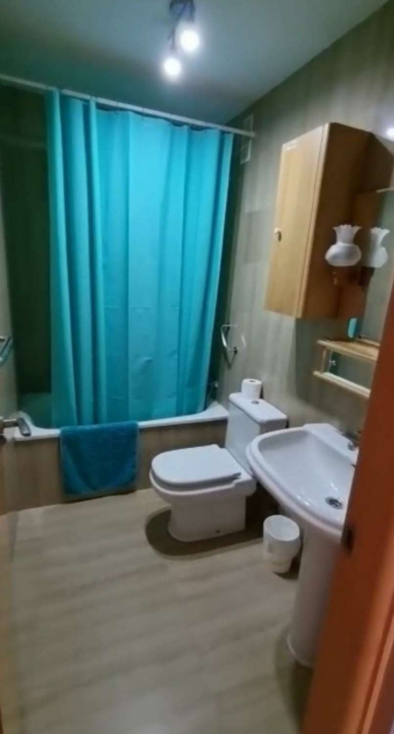 Apartamento de 1 dormitorio frente al mar para vacaciones