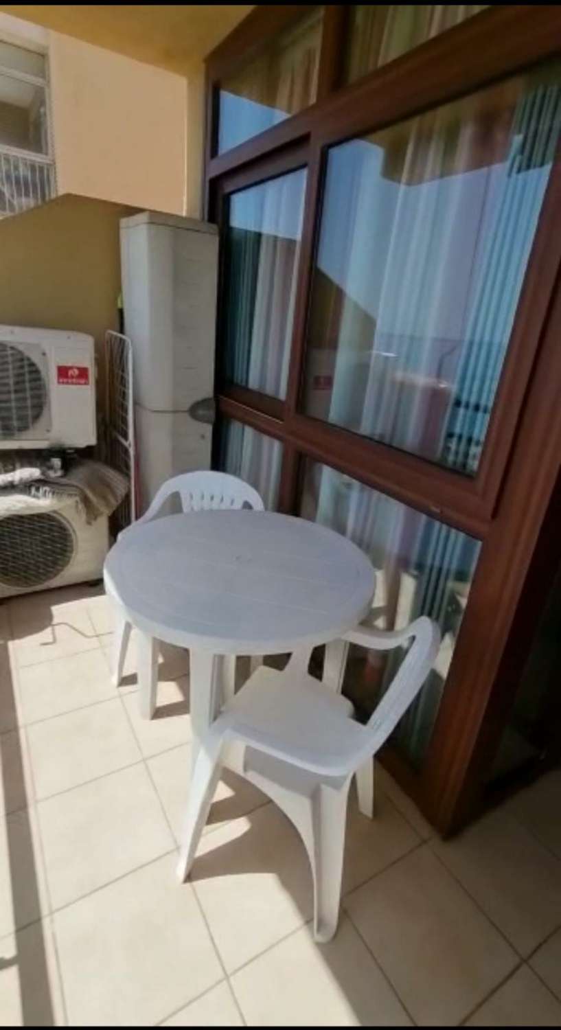 Apartamento de 1 dormitorio frente al mar para vacaciones