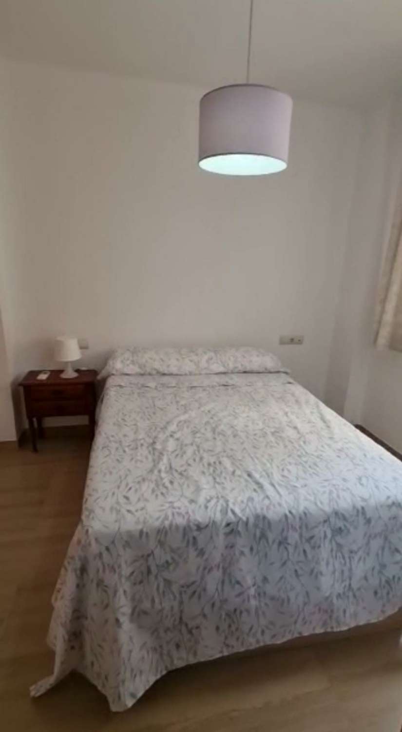 Apartamento de 1 dormitorio frente al mar para vacaciones