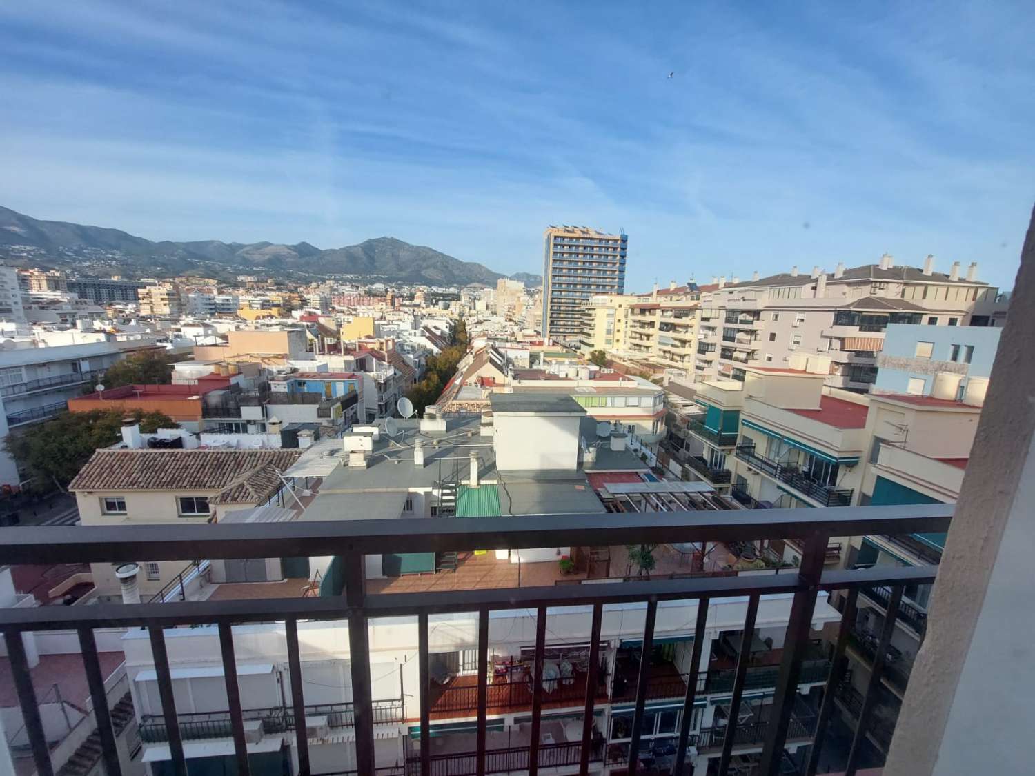 Espectacular apartamento de 4 dormitorios con vistas al mar en los Boliches!