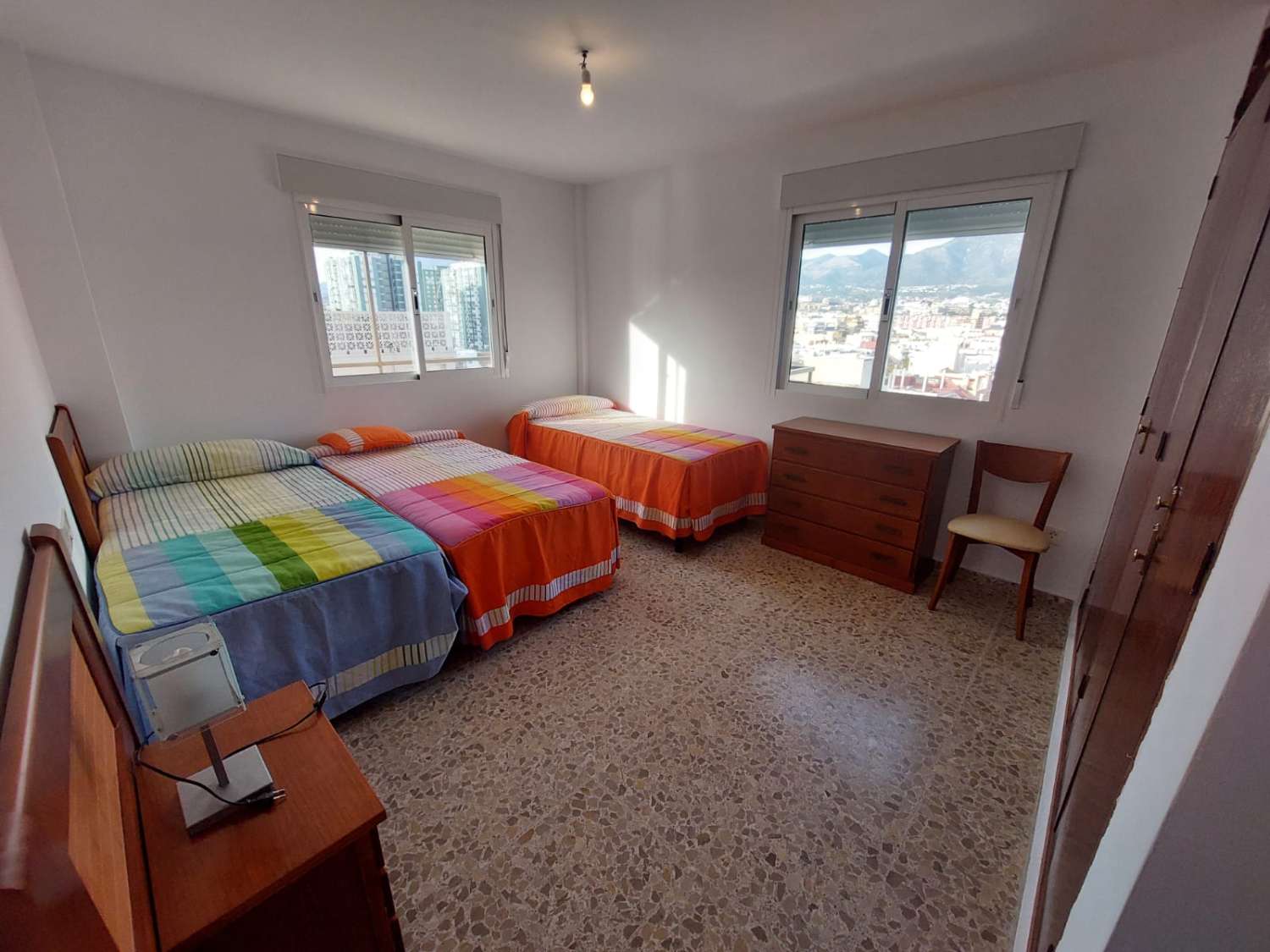 Espectacular apartamento de 4 dormitorios con vistas al mar en los Boliches!
