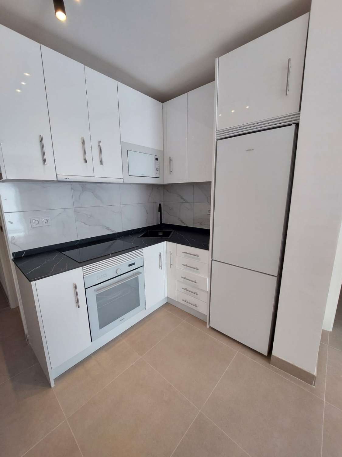 Precioso apartamento de 3 dormitorios a escasos metros de la playa