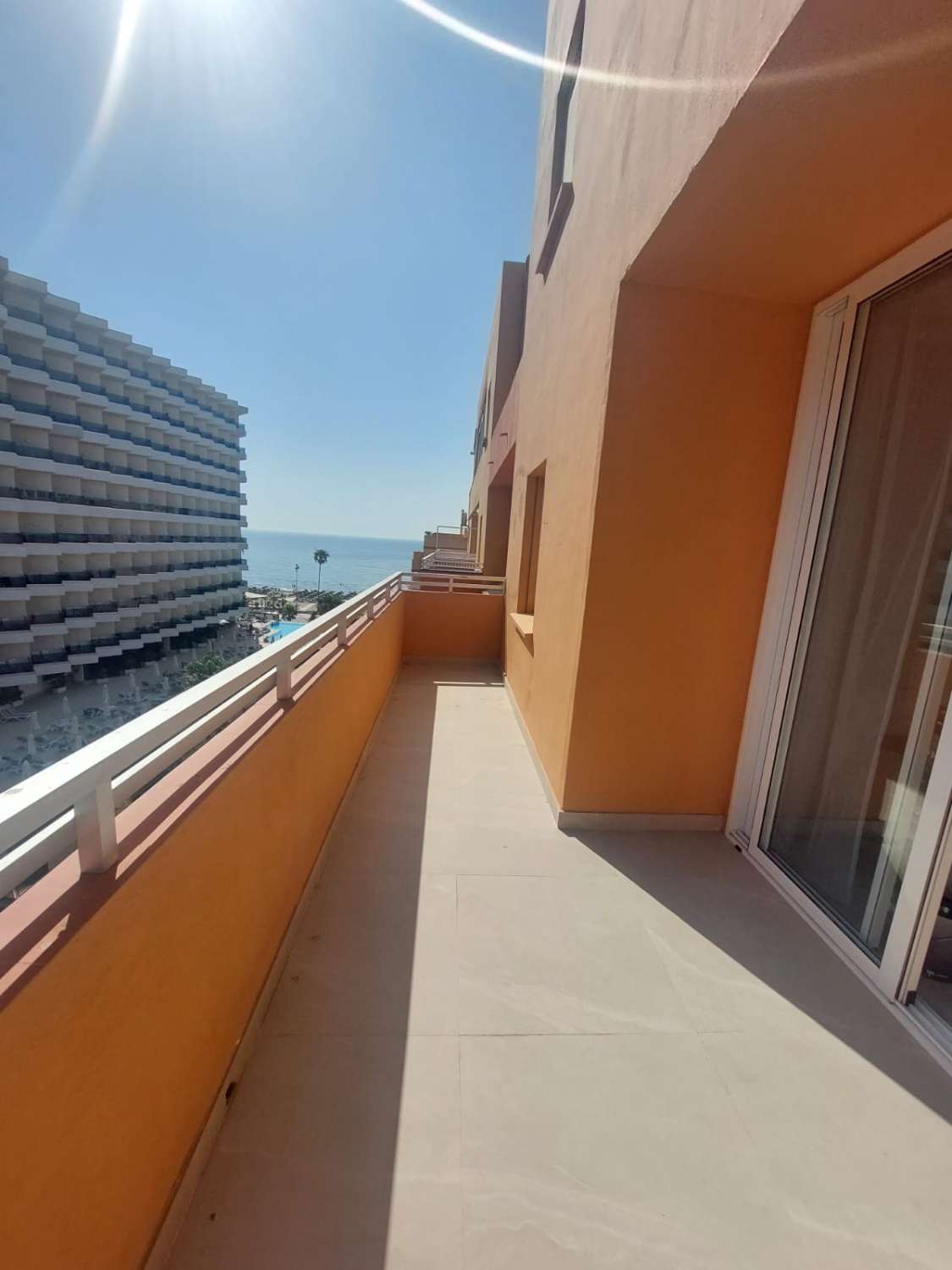 Espectacular apartamento de 3 dormitorios con vistas al mar
