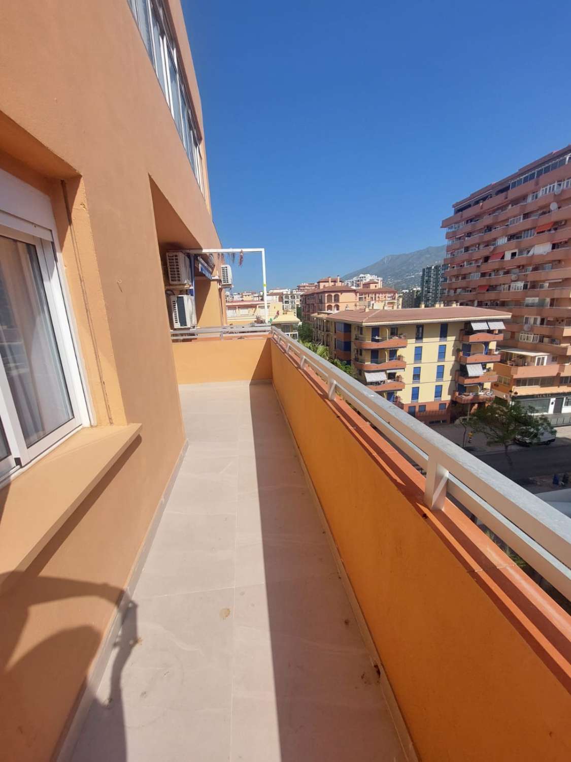 Espectacular apartamento de 3 dormitorios con vistas al mar