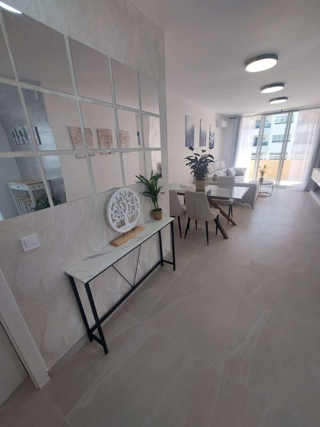 Espectacular apartamento de 3 dormitorios con vistas al mar