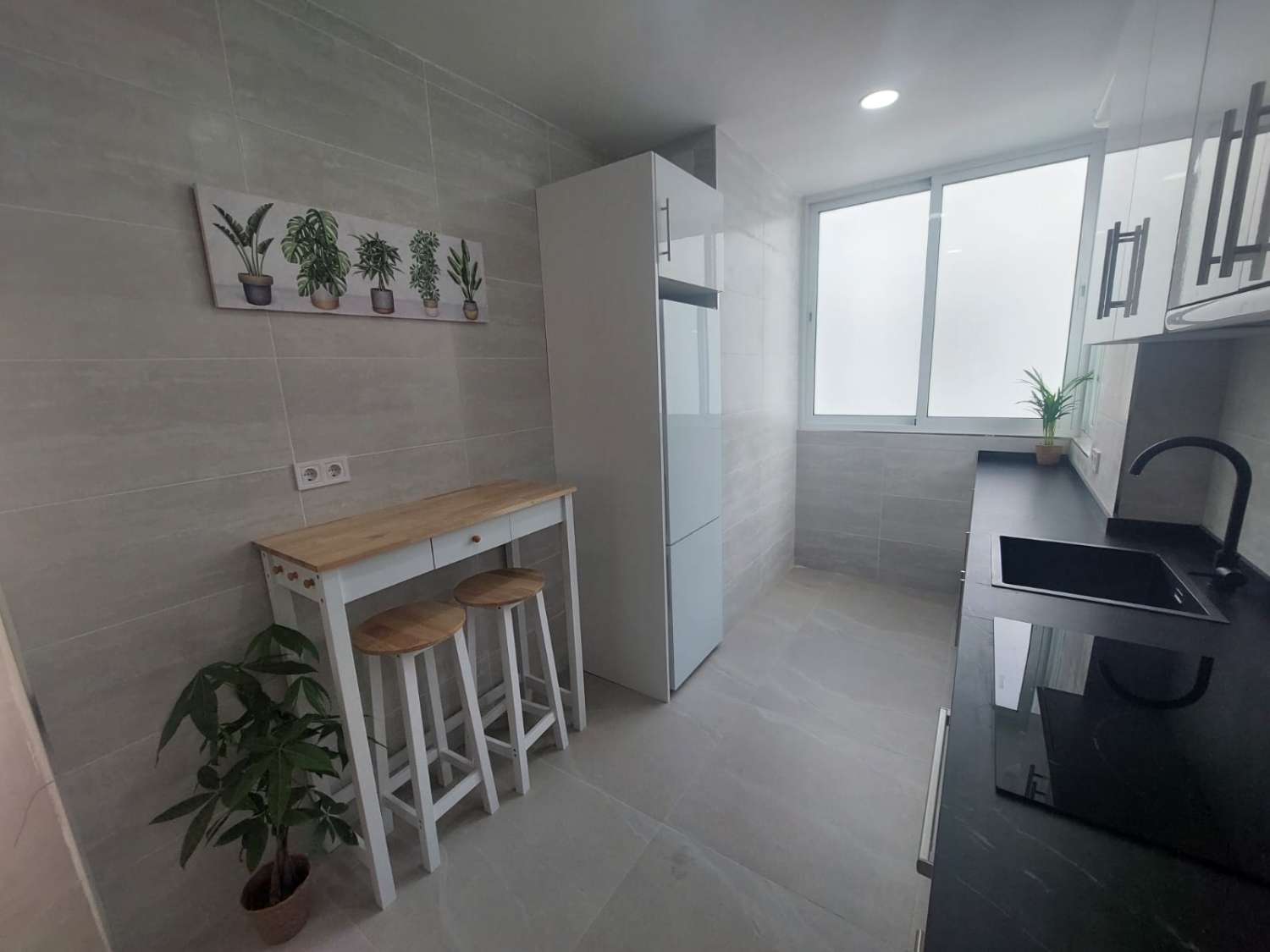 Espectacular apartamento de 3 dormitorios con vistas al mar