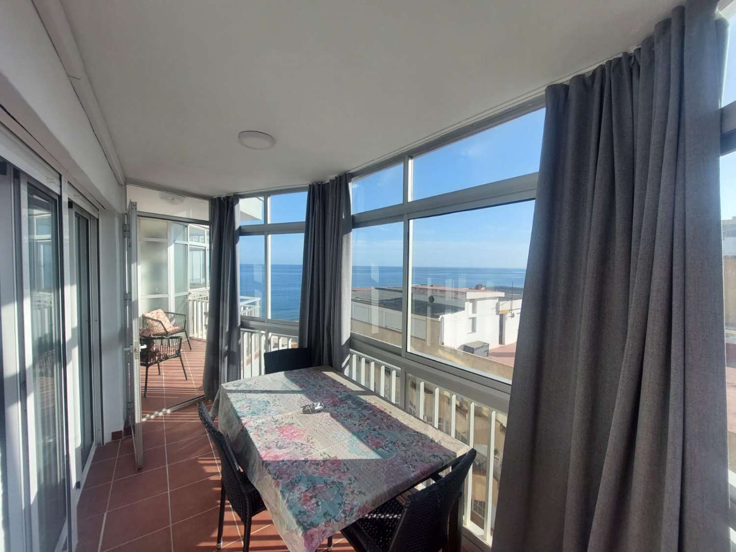 Precioso apartamento de 3 dormitorios en primer línea