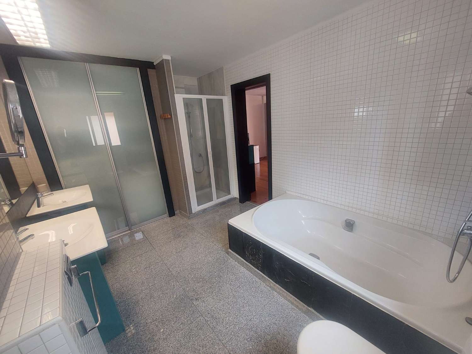 Luminoso apartamento de 1 dormitorios en primera línea en Los Bolcihes
