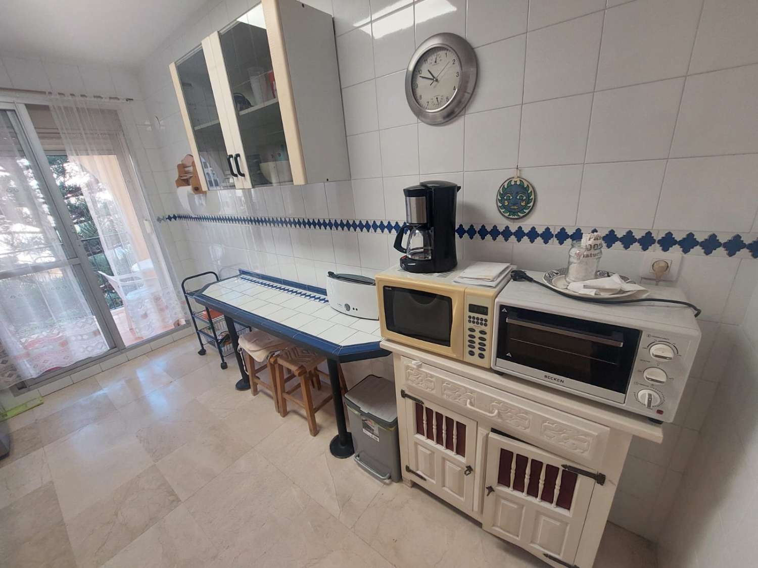 Luminoso apartamento de 2 dormitorios disponible hasta junio!