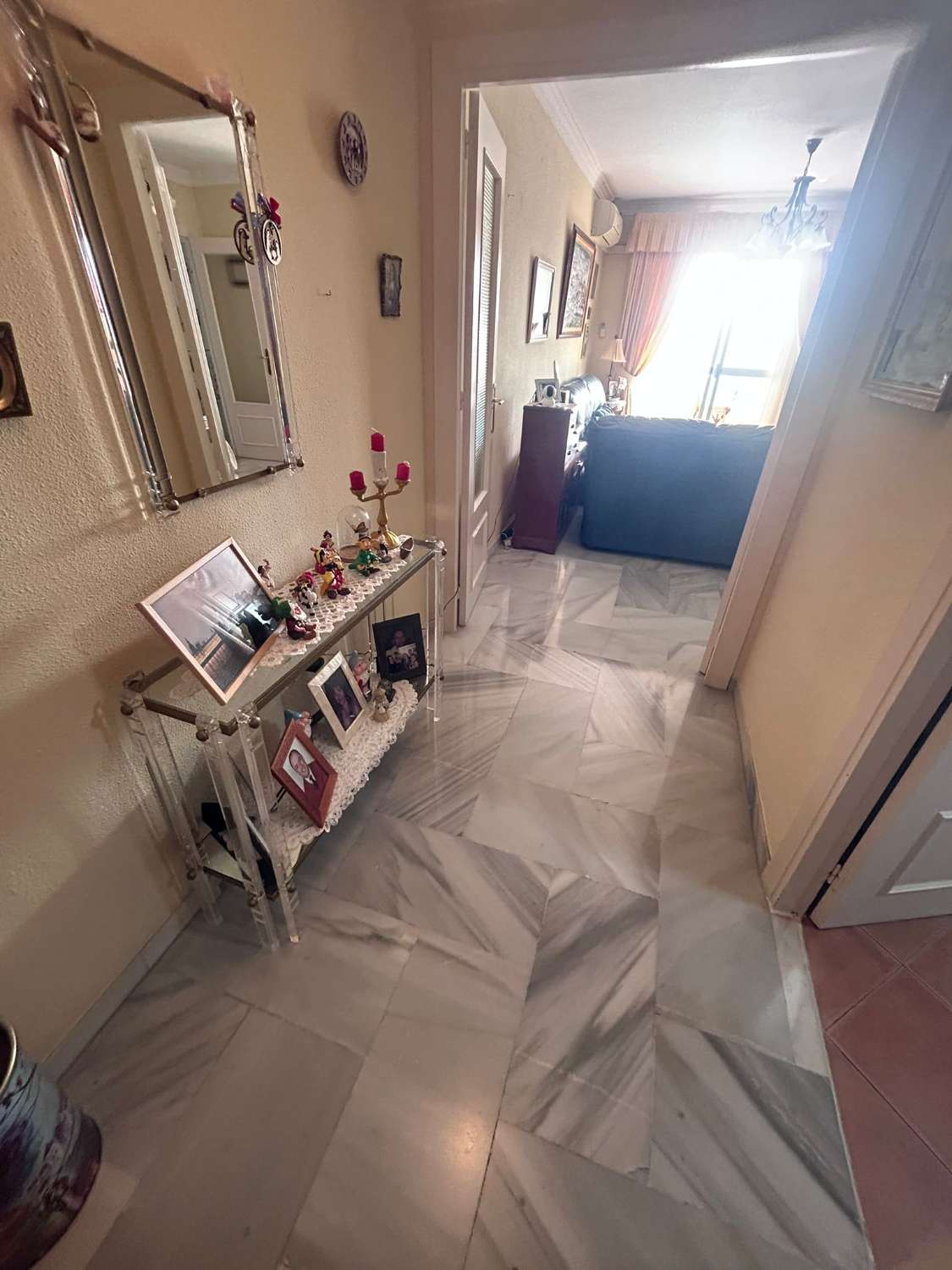 Precioso apartamento de 2 dormitorios en Fuengirola